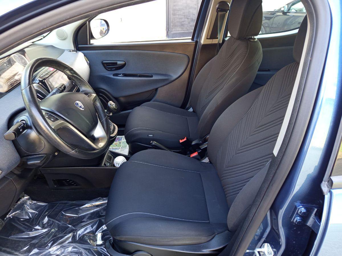 LANCIA Ypsilon 1.0 FireFly 5p. Hybryd Gold - 2022