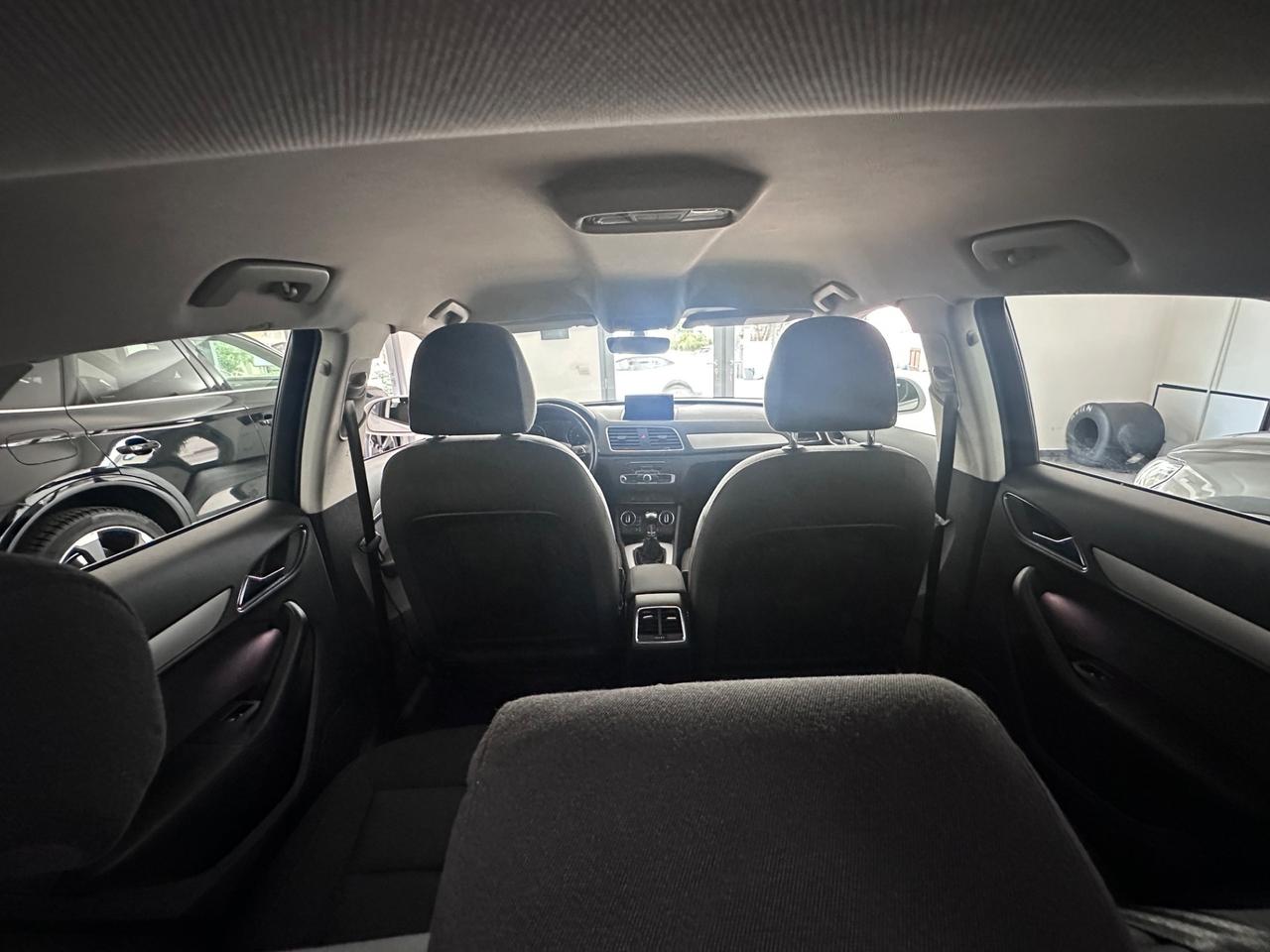 Audi Q3 2.0 TDI 120 CV Business