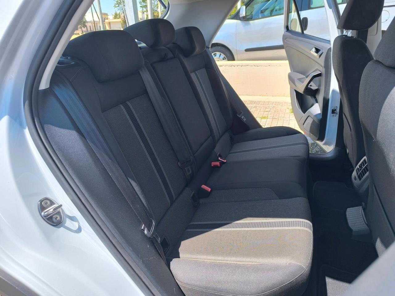 VOLKSWAGEN T-ROC 1.6 TDI 116cv 10/2019 KM 115000