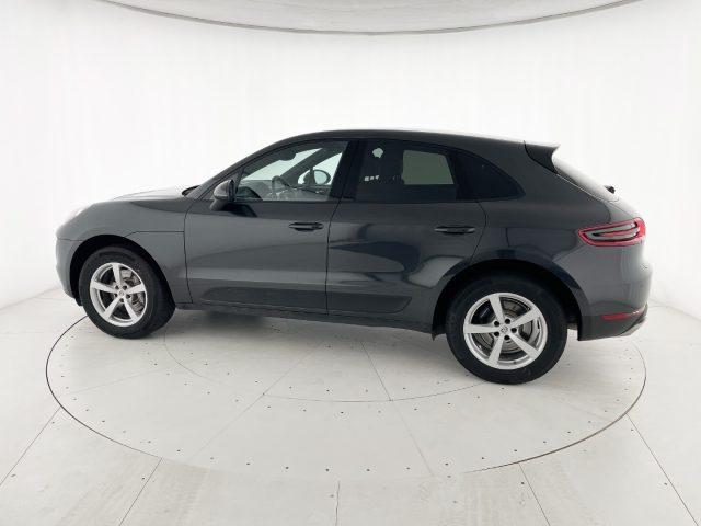 PORSCHE Macan 2.0