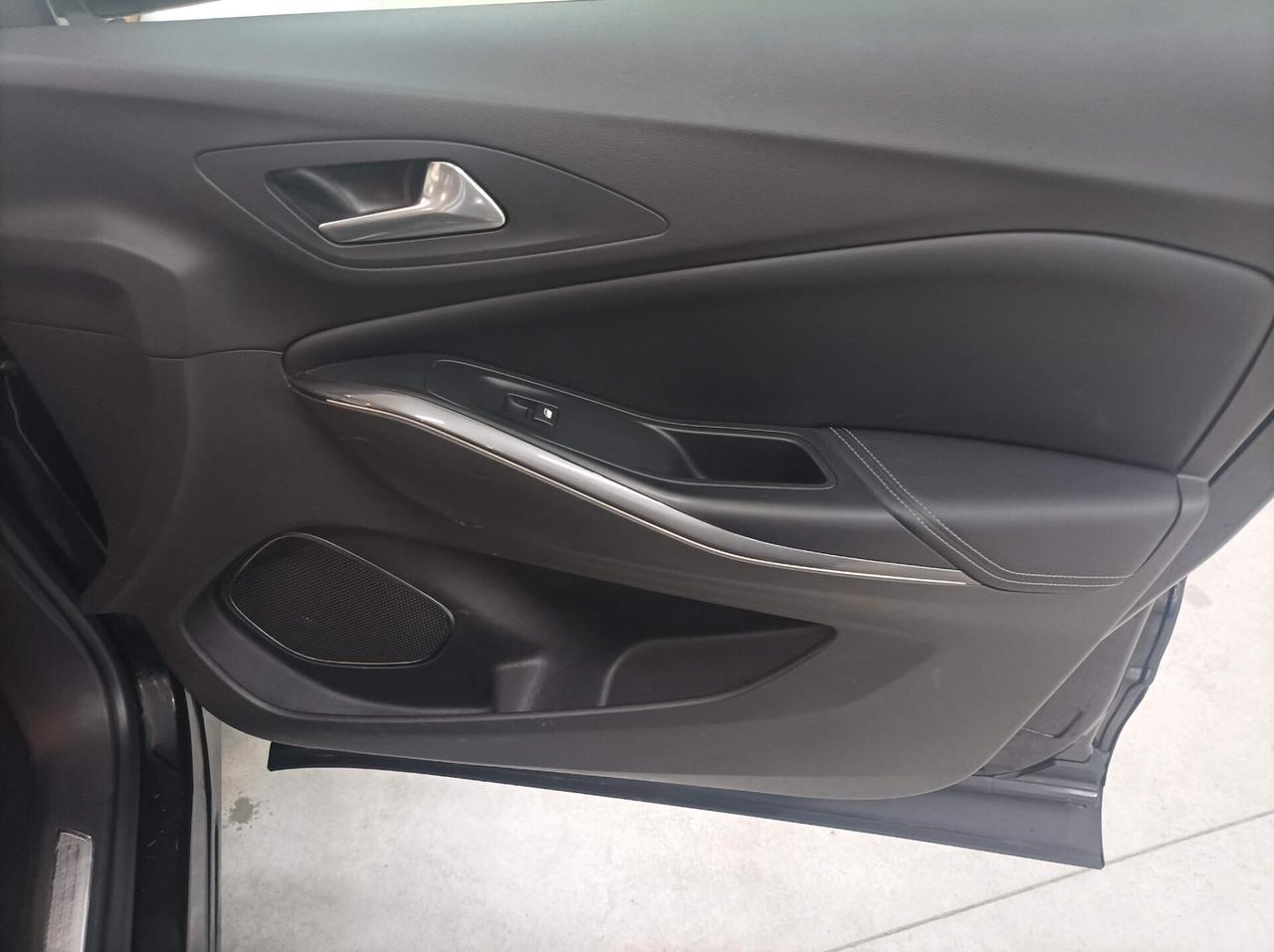 Opel Grandland X 1.6 diesel Ecotec Start&Stop aut. Business 05/2018