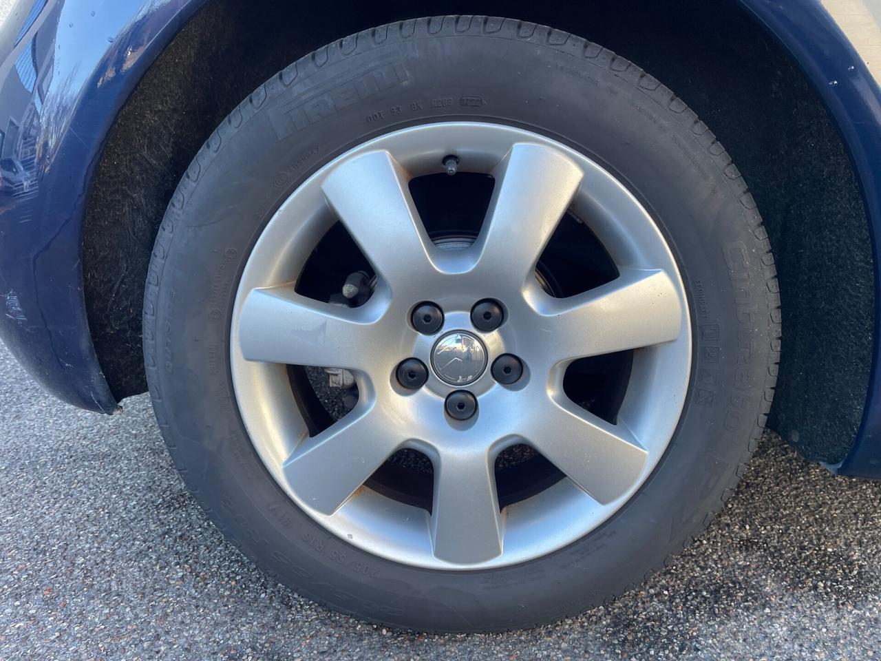 Volkswagen New Beetle 1.6*Neopatentati*Tenuta benissimo *