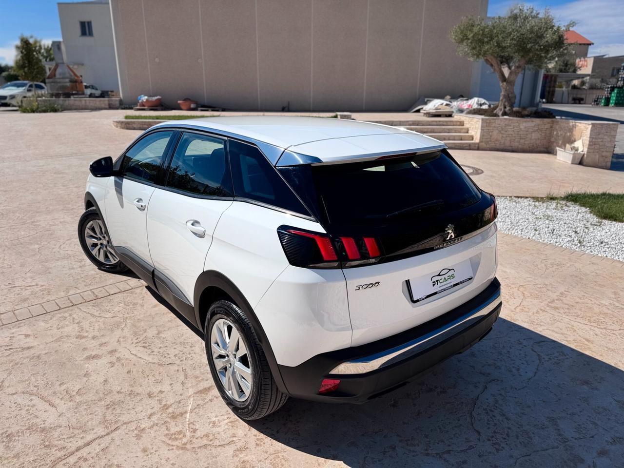 Peugeot 3008 1.5 BlueHDi 130 S&S Business