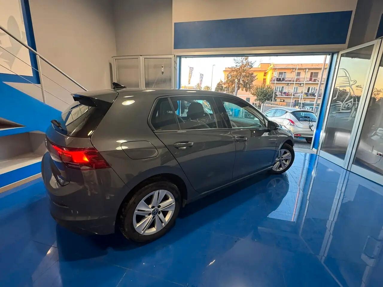 Volkswagen Golf 1.0 eTSI EVO DSG Life