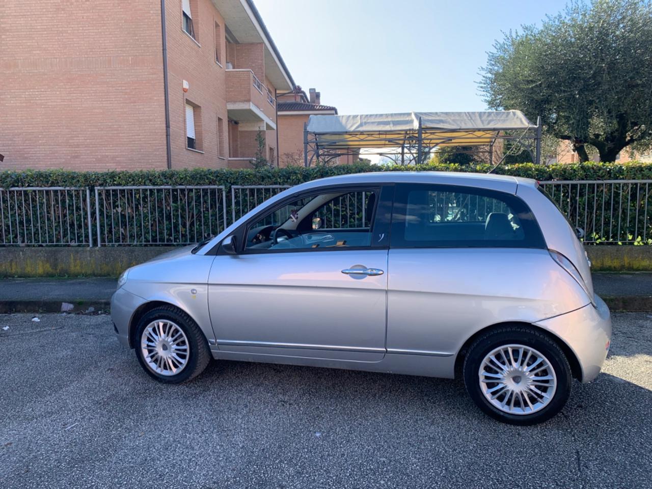 Lancia Ypsilon 1.3 multijet