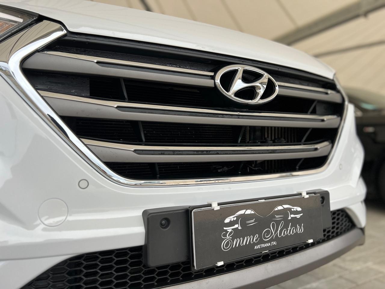 Hyundai Tucson 1.7 CRDi XPossible TETTO PANORAMICO