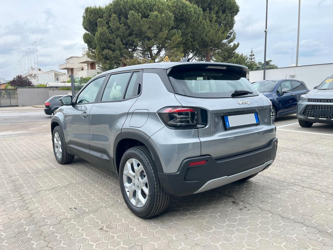 Jeep Avenger 1.2 Turbo 100 CV Altitude Km0