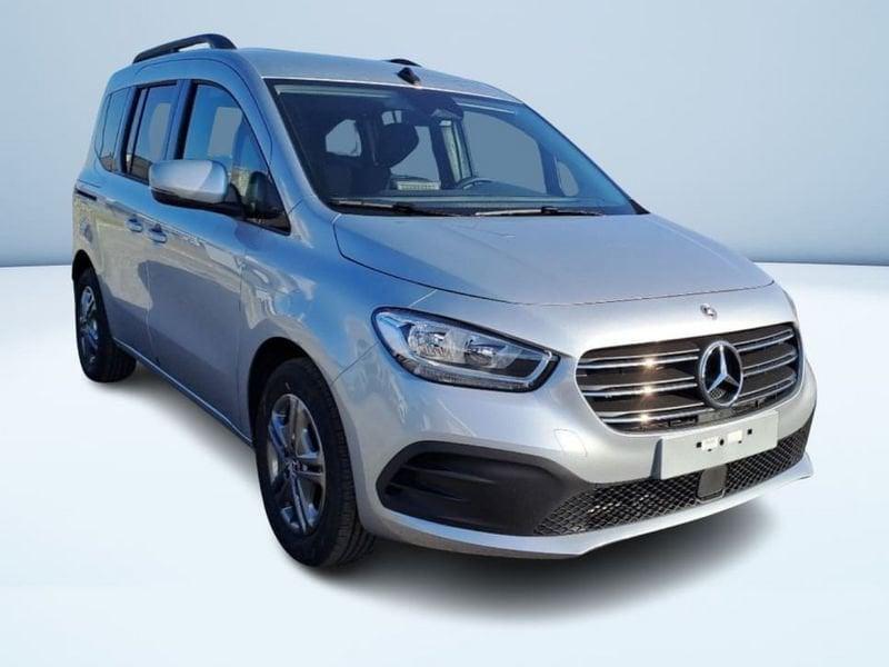 Mercedes-Benz Classe T 180 d AT