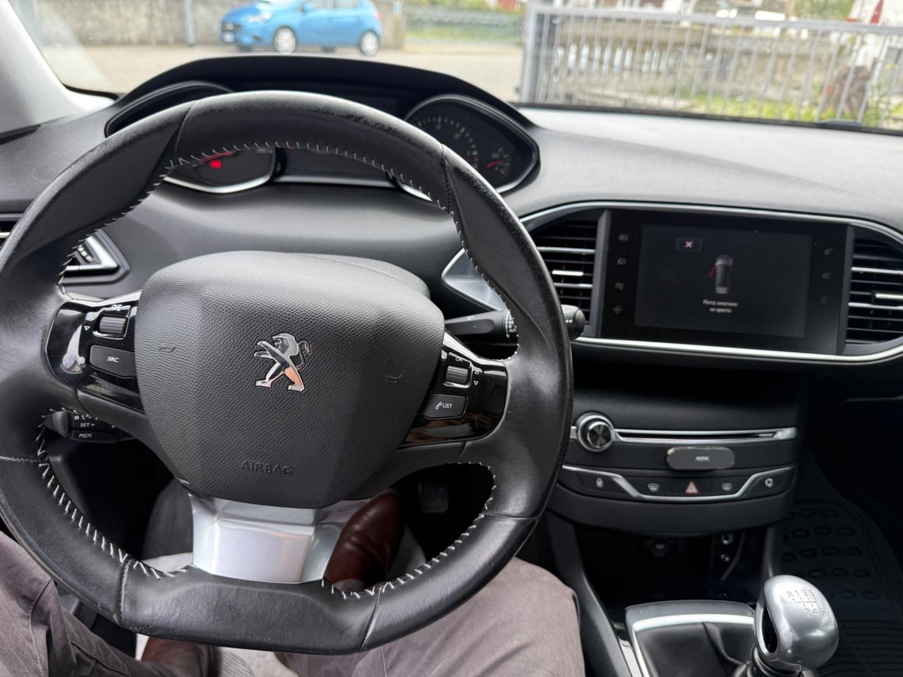 Peugeot 308 1.6 e-HDi Diesel 6MARCE POCHI KM