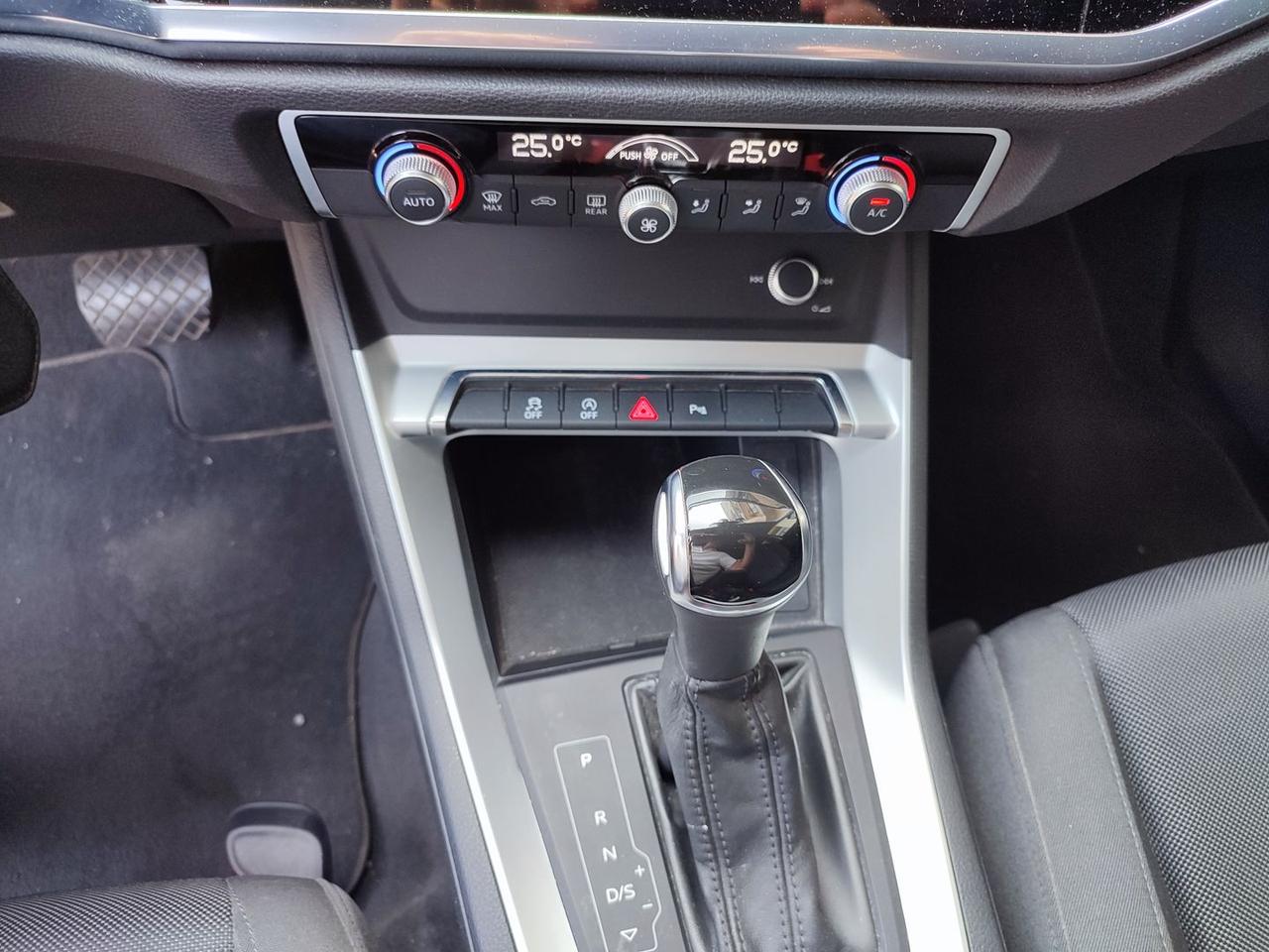 Audi Q3 2.0 35 TDI Business Advanced #11911