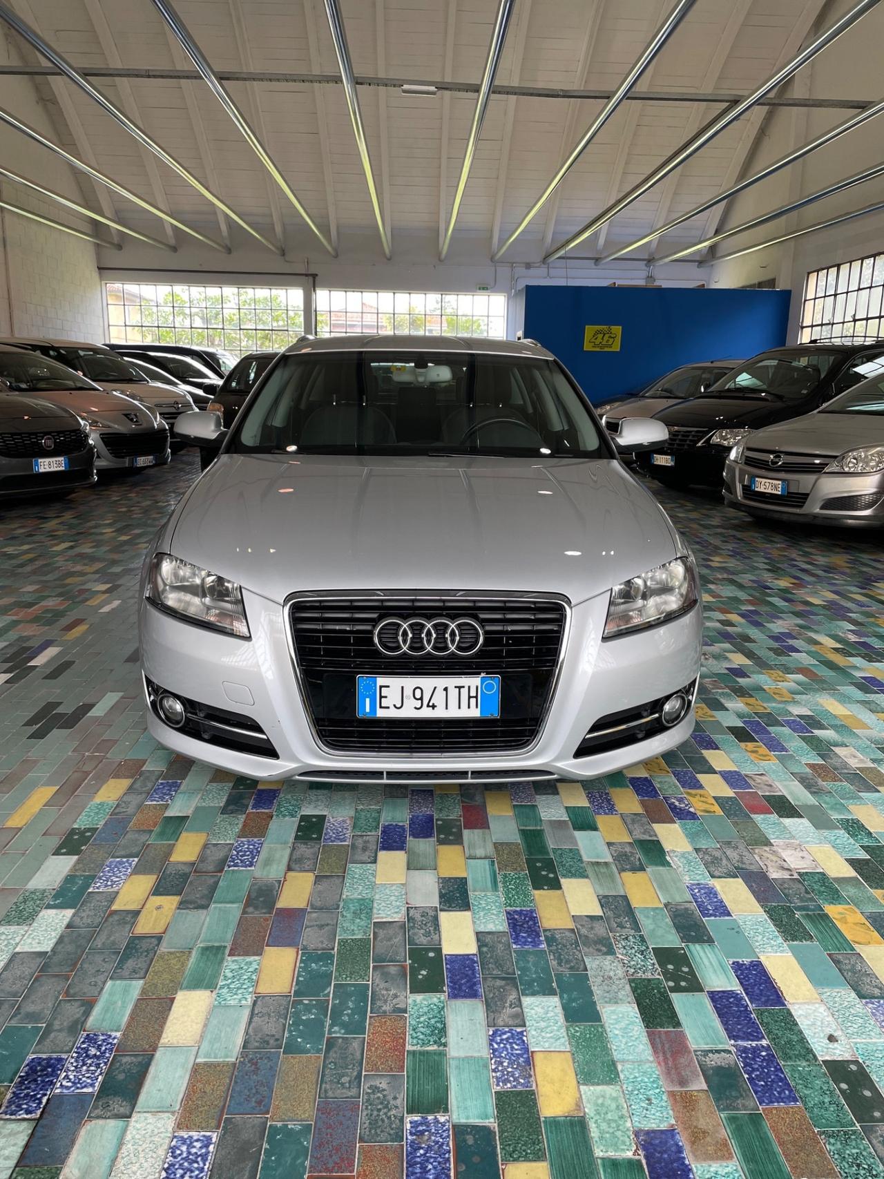 Audi A3 SPB 1.6 TDI 105 CV TAGLIANDI CERTIFICATI