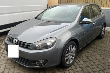 VOLKSWAGEN GOLF 1.6 TDI 5 PORTE - ANCHE PER NEOPATENTATI - PREZZO PER COMMERCIANTI