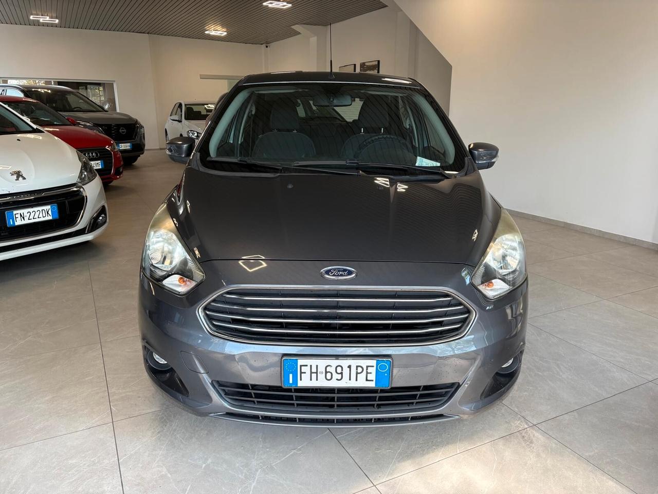 Ford Ka 1.2 Ti-VCT 85CV Black & White -