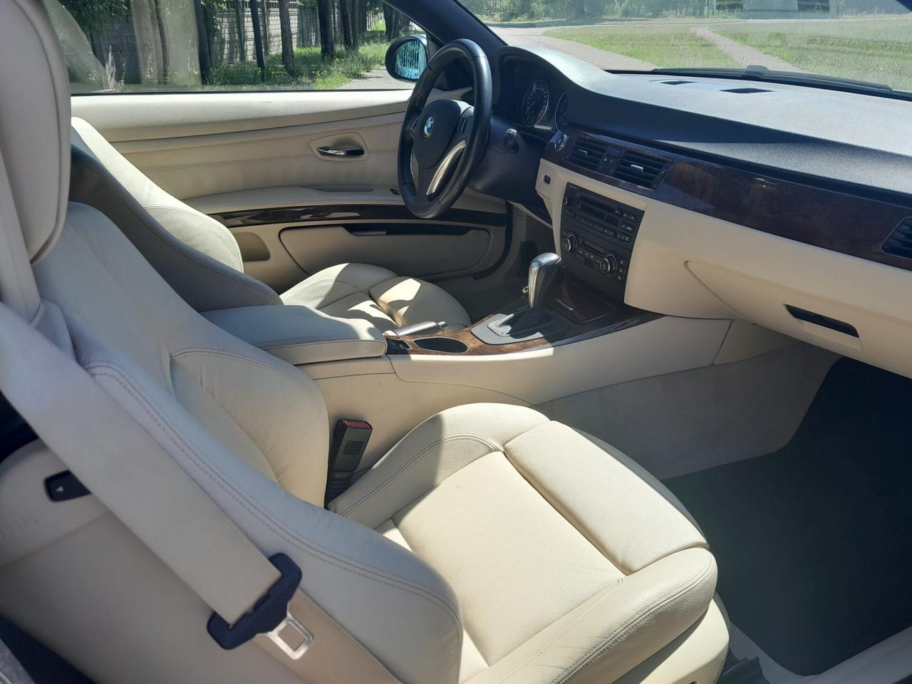 Bmw 325i - CABRIO - cat Futura