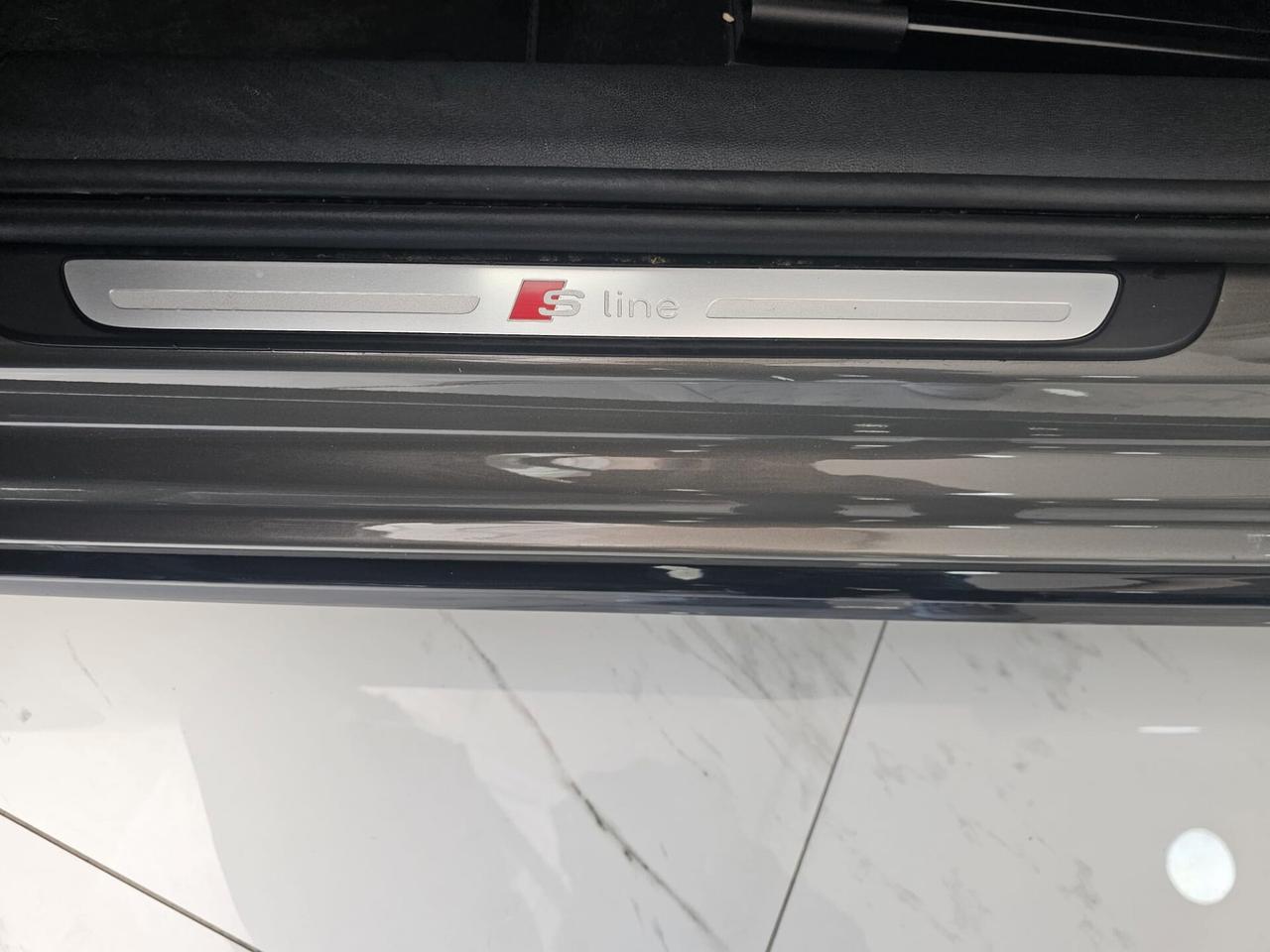 NUOVA AUDI A1 SPORTBACK S-LINE BLACK LINE 30 TFSI 116CV S-TRONIC - PACK LUCI.