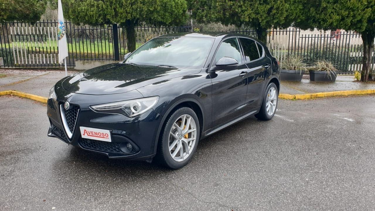 Alfa Romeo Stelvio 2.2 Turbodiesel 180 CV AT8 RWD Super