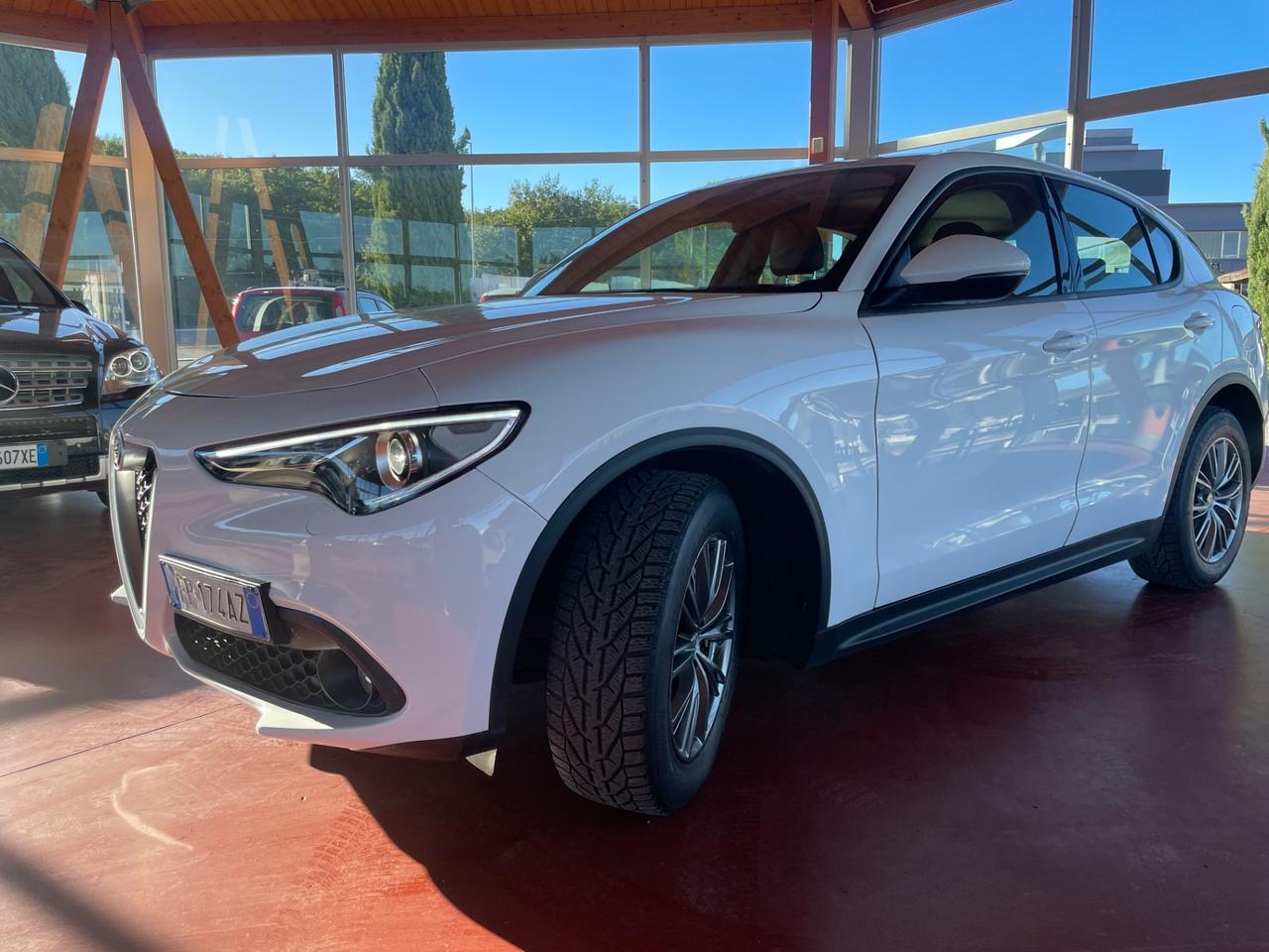 Alfa Romeo Stelvio 2.2 Turbodiesel 150 CV AT8 RWD Super