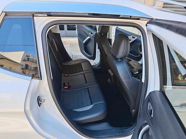PEUGEOT 2008 1.6 Hdi 120 cv*PELLE/NAVI*-11/2015
