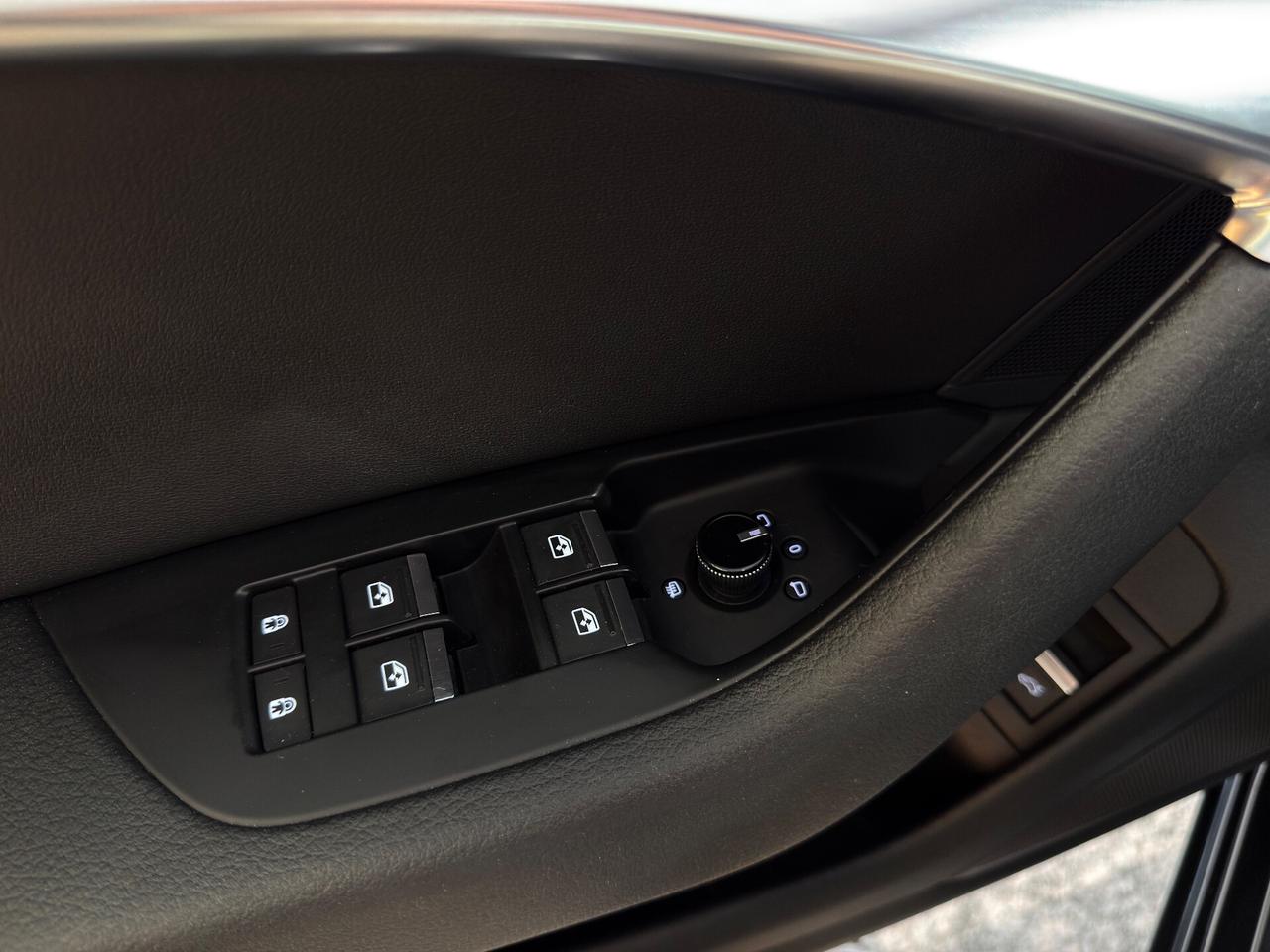 Audi A6 40 2.0 TDI S tronic S-LINE -FULL OPTIONAL-