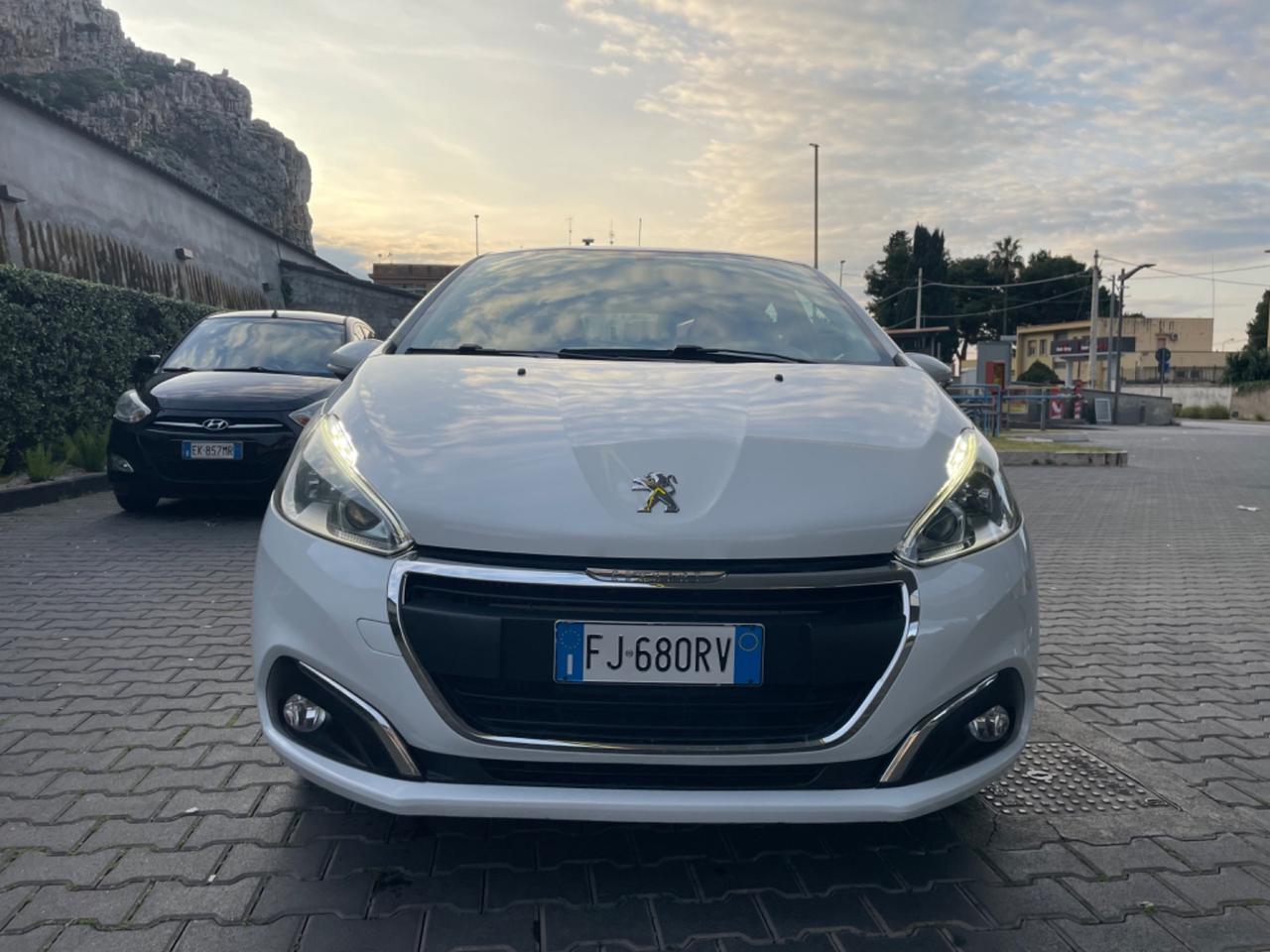 Peugeot 208 BlueHDi 75 5 porte Allure