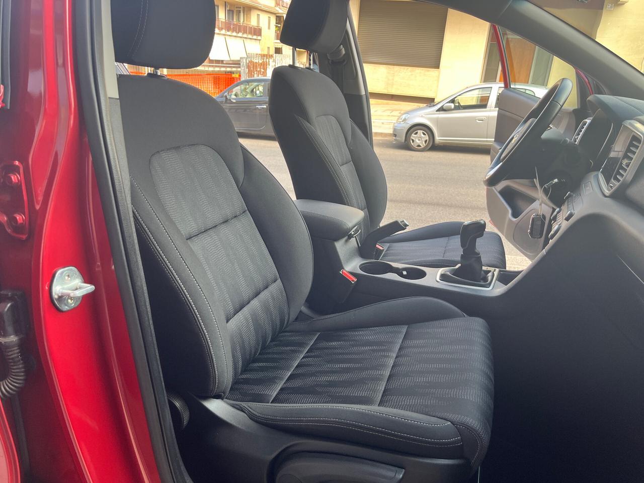 Kia Sportage 1.6 CRDI 136 CV 2WD Mild Hybrid Urban
