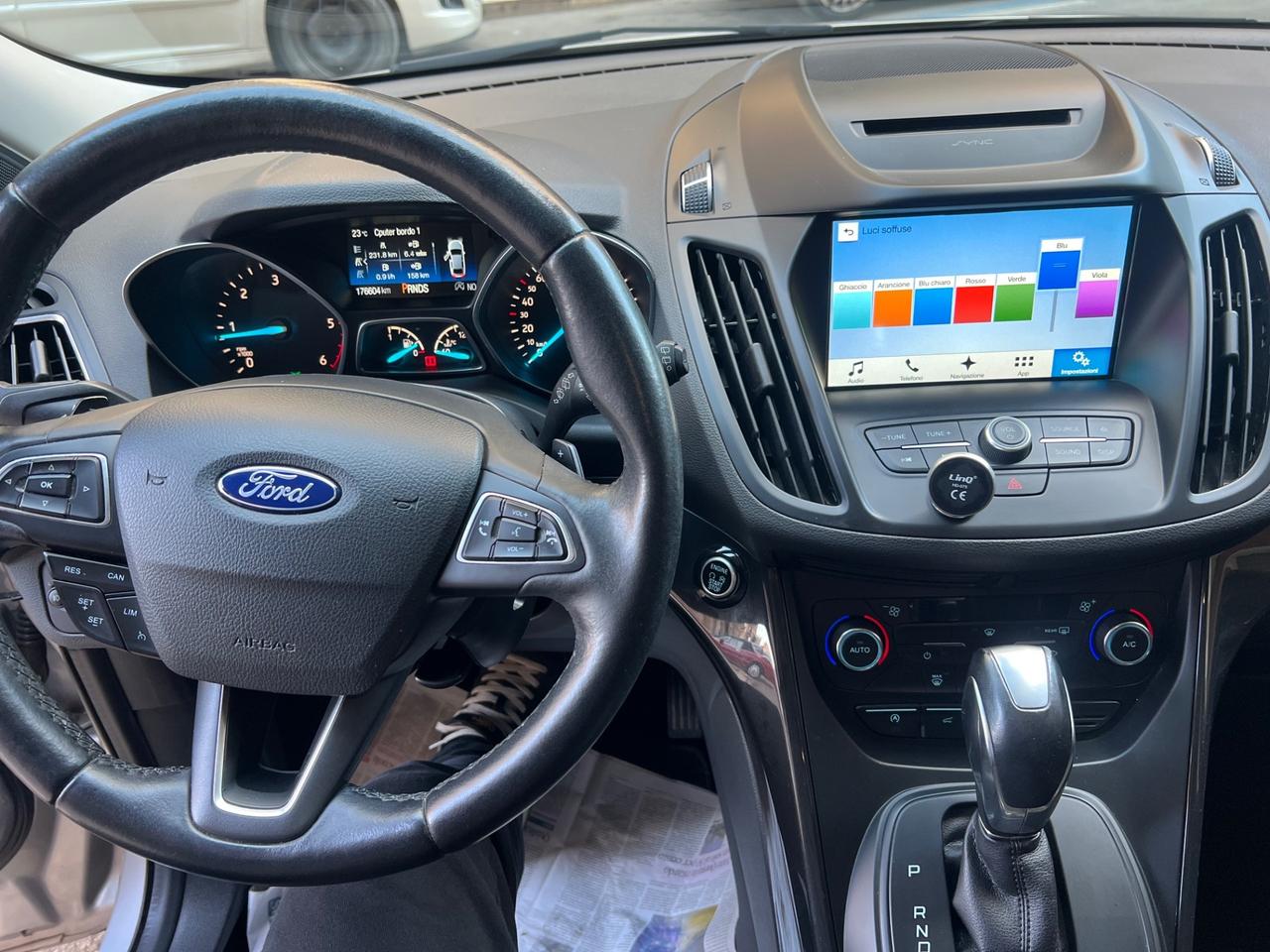Ford Kuga 1.5 TDCI 120 CV S&S 2WD Powershift Titanium