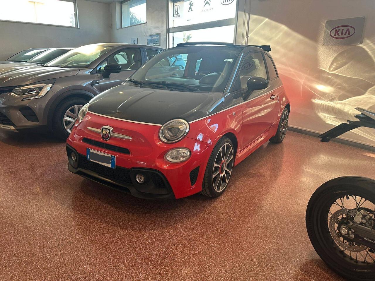 Abarth 595 C 1.4 Turbo T-Jet 145 CV