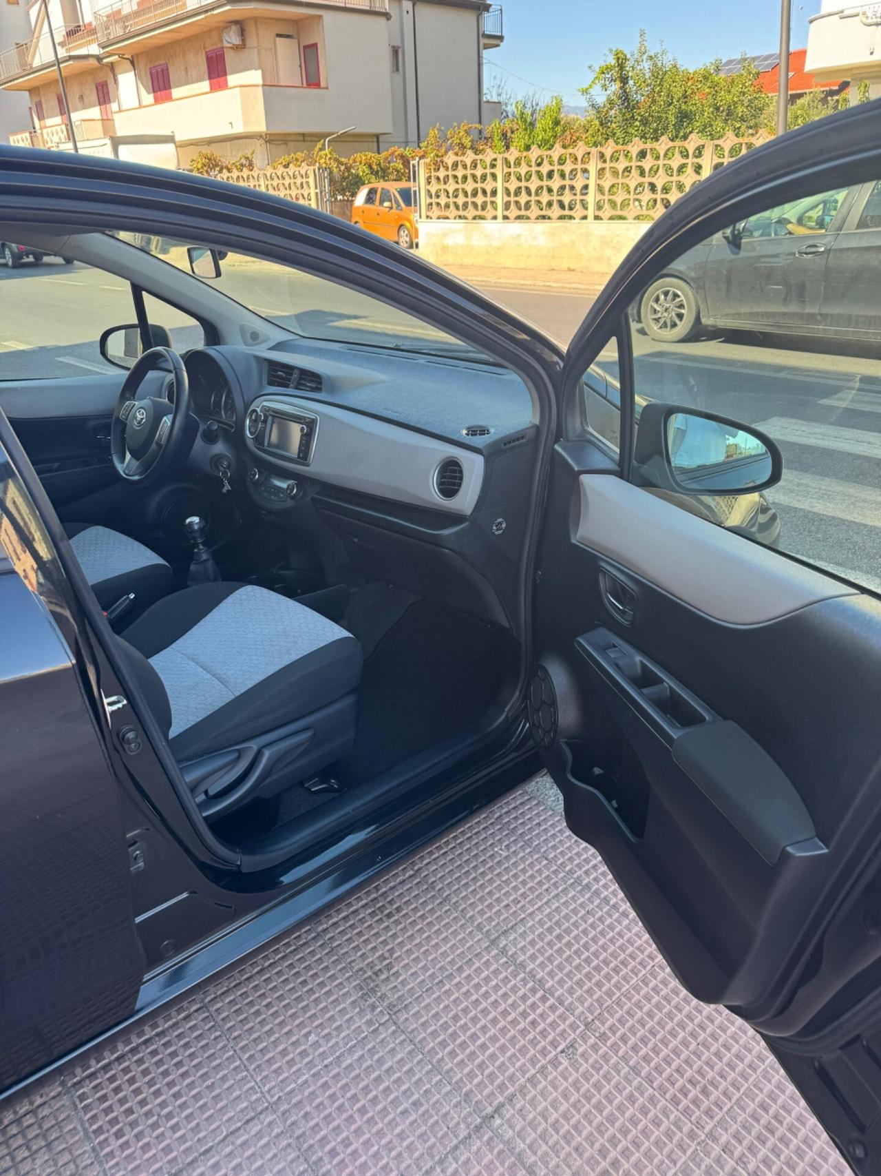 Toyota Yaris 1.4 D-4D 5 porte Lounge
