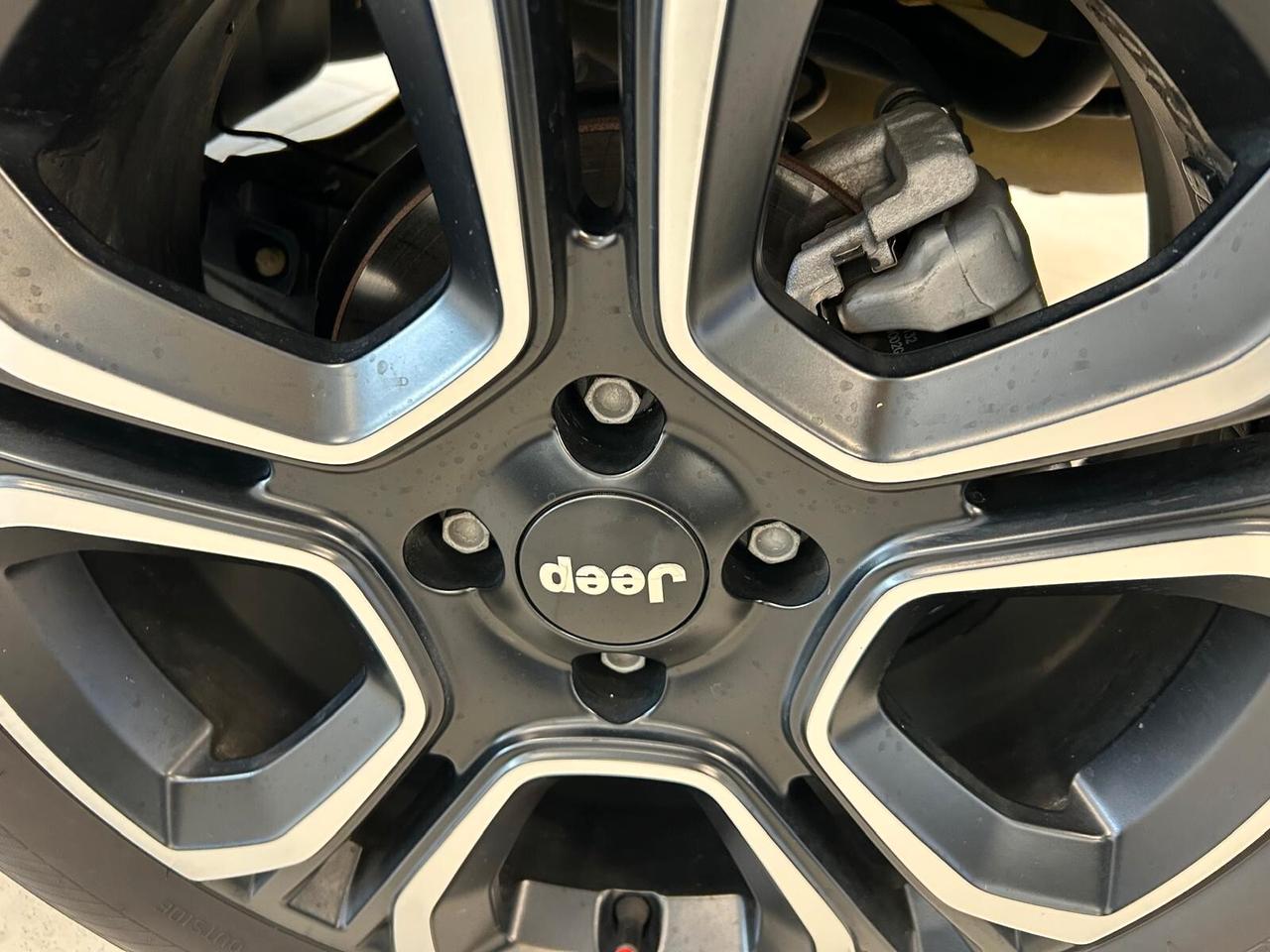 Jeep Avenger SUMMIT 1st 1.2 Turbo 6mt SPOTICAR