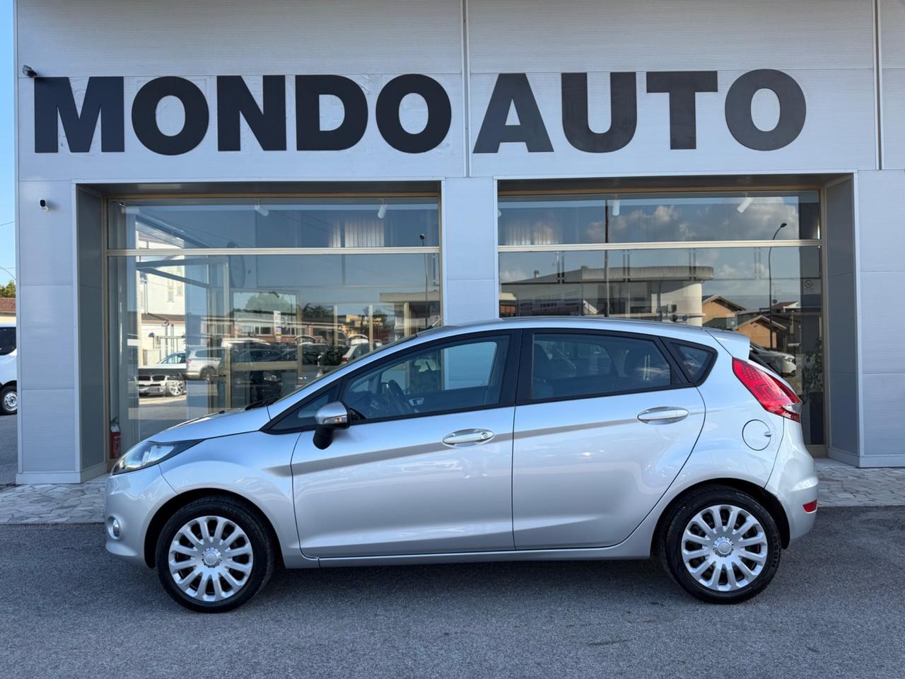 Ford Fiesta Ikon 1.4 TDCi 70CV 5 porte
