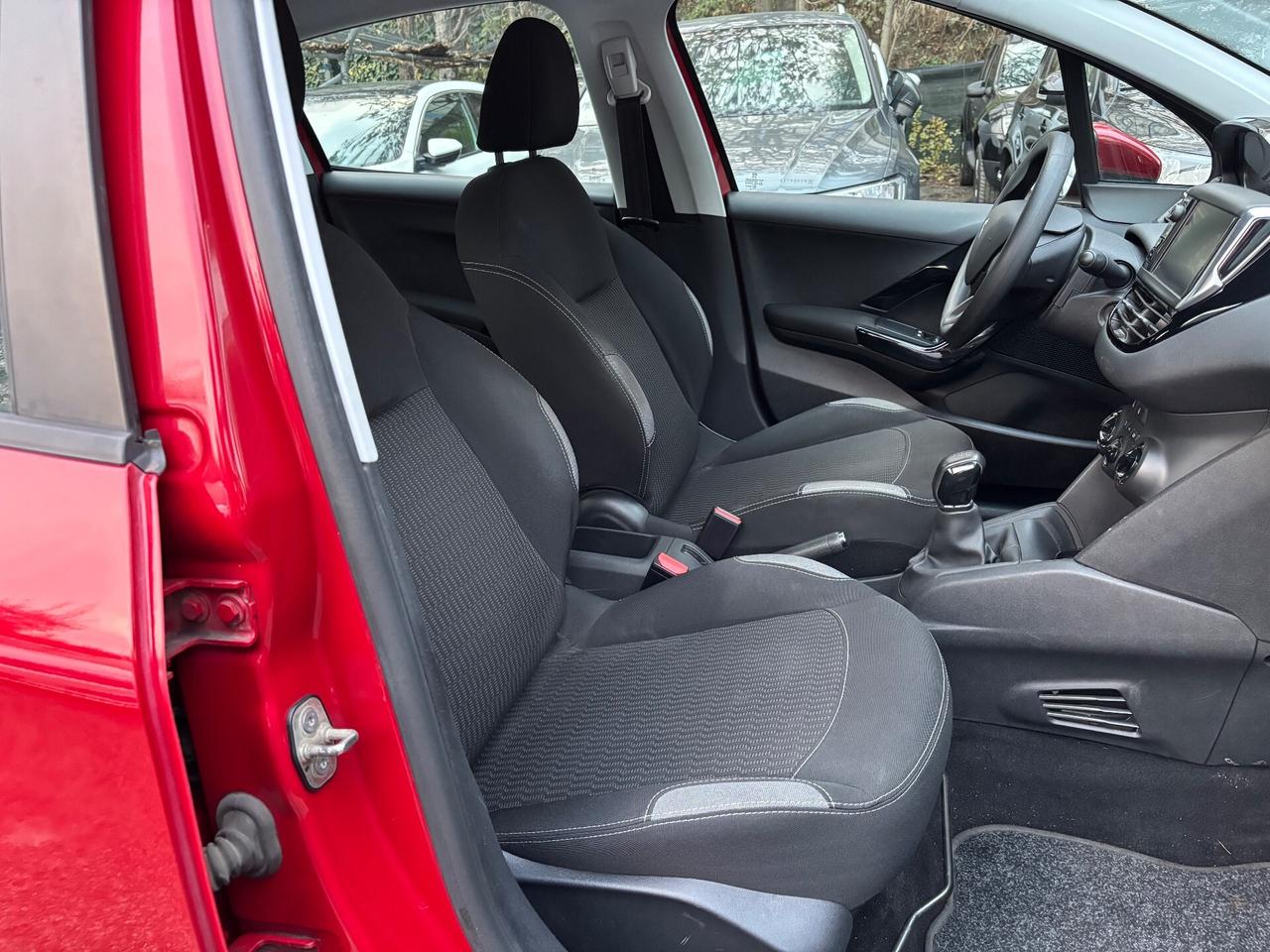 Peugeot 208 1.4 HDi 68 CV 5 porte Active ok Neopatentati