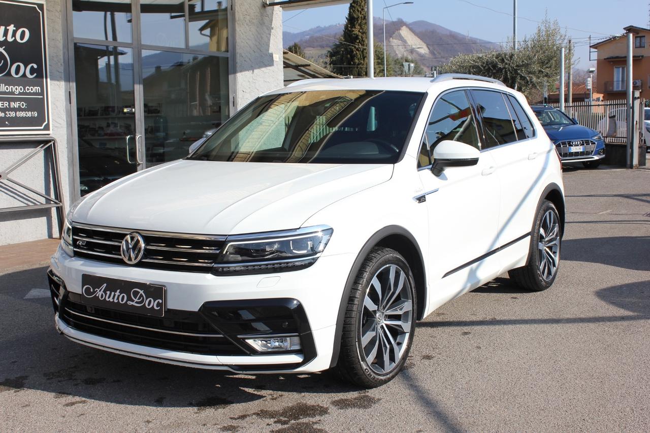 Volkswagen Tiguan 2.0 TDI DSG R-LINE PADDLE AL VOLANTE NAVIGATORE