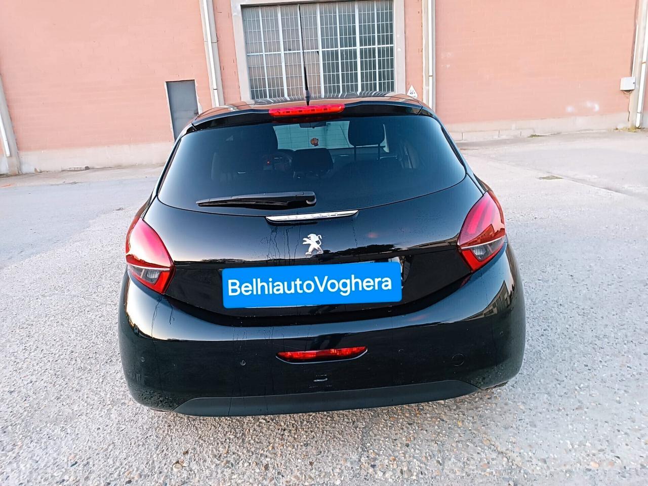 Peugeot 208 2018---1.2 Benzina Neopatentati