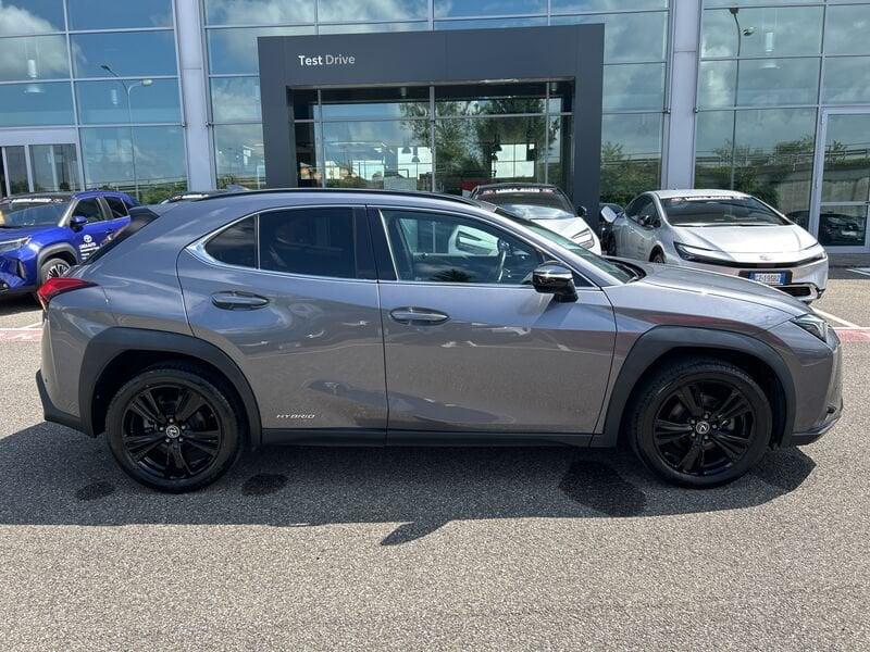 Lexus UX Hybrid Midnight