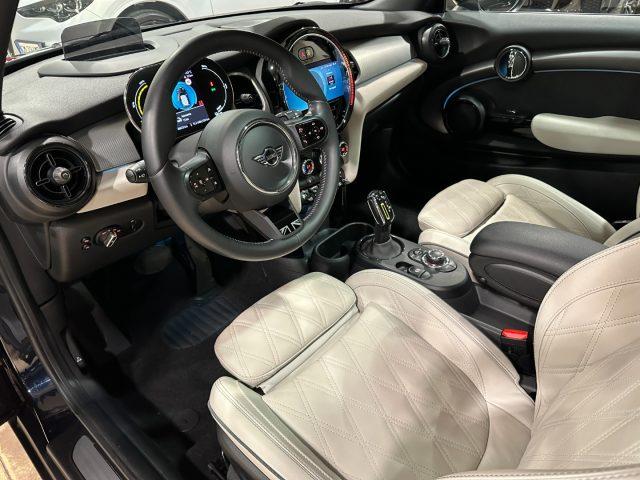 MINI Cooper SE Yours - 17" - Tetto - LED - Camera - Keyless - IVA