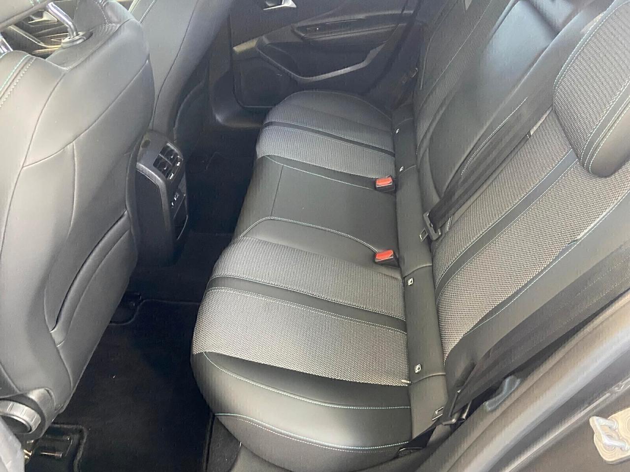 Peugeot 308 BlueHDi 130 S&S EAT8 SW Allure