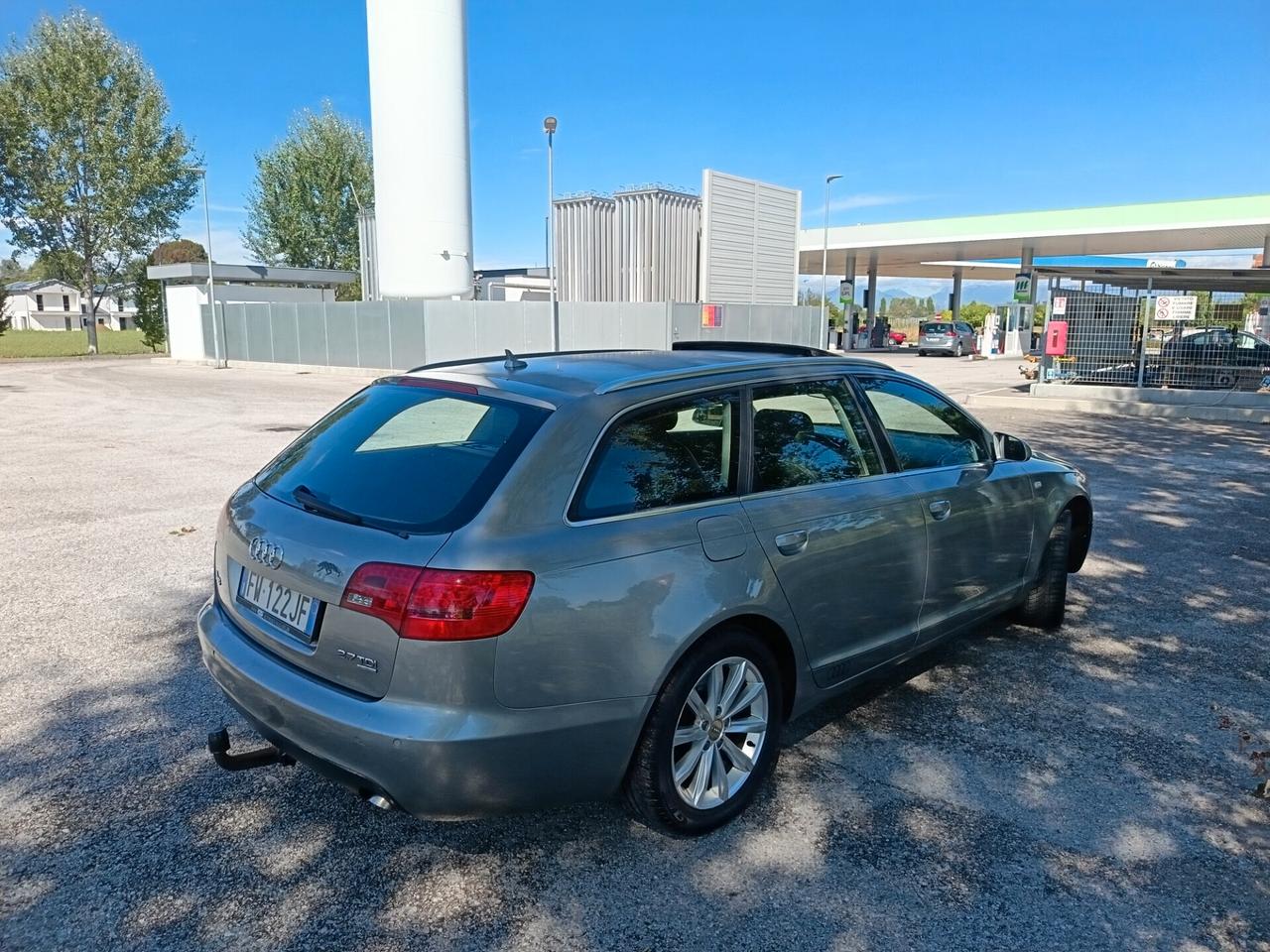 Audi A6 Avant 2.7 V6 TDI F.AP. quattro con gancio traino