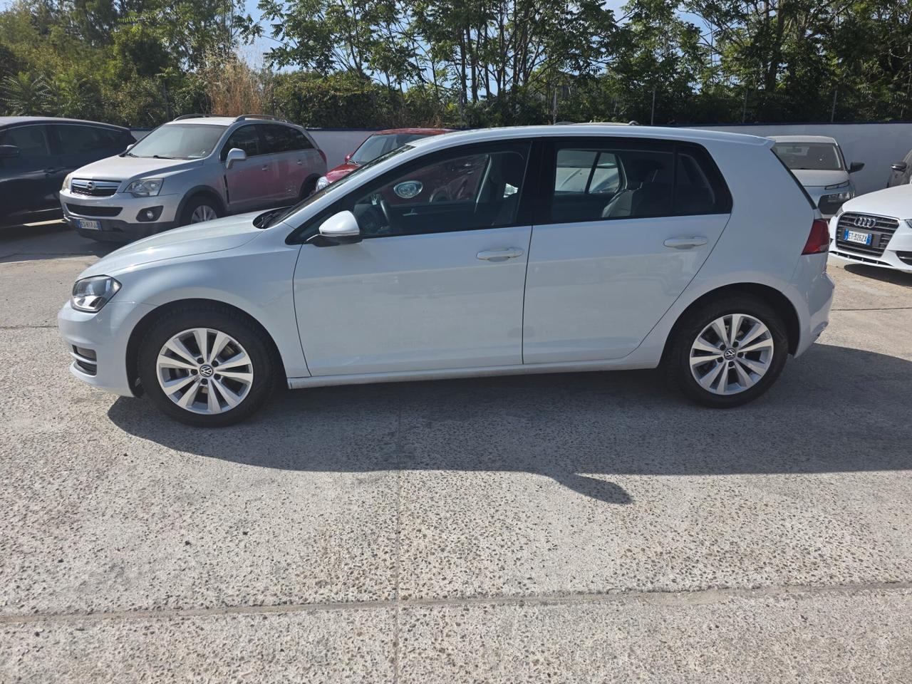 Volkswagen Golf 1.6 TDI 5p. Trendline BlueMotion Technology