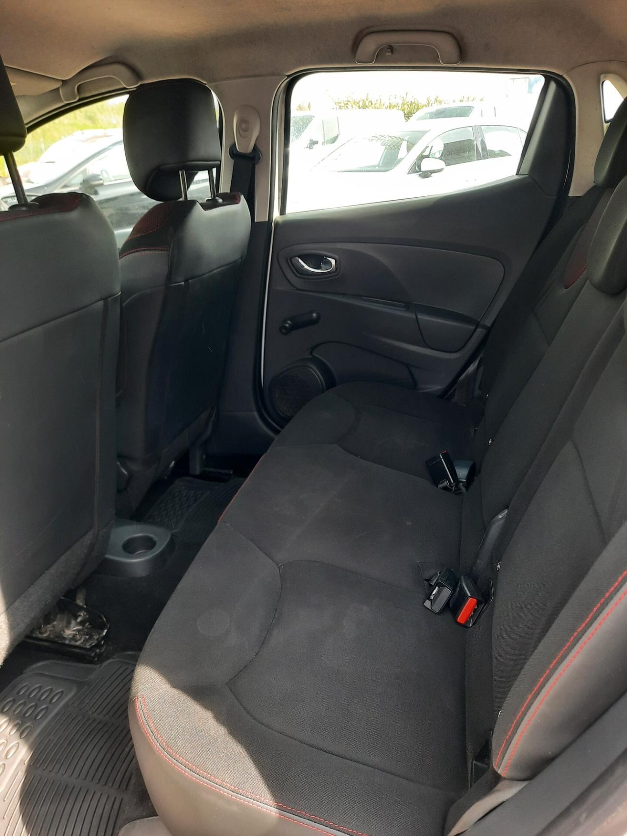 Renault Clio 1.2 75CV 5 porte Live OK NEOPATENTATI