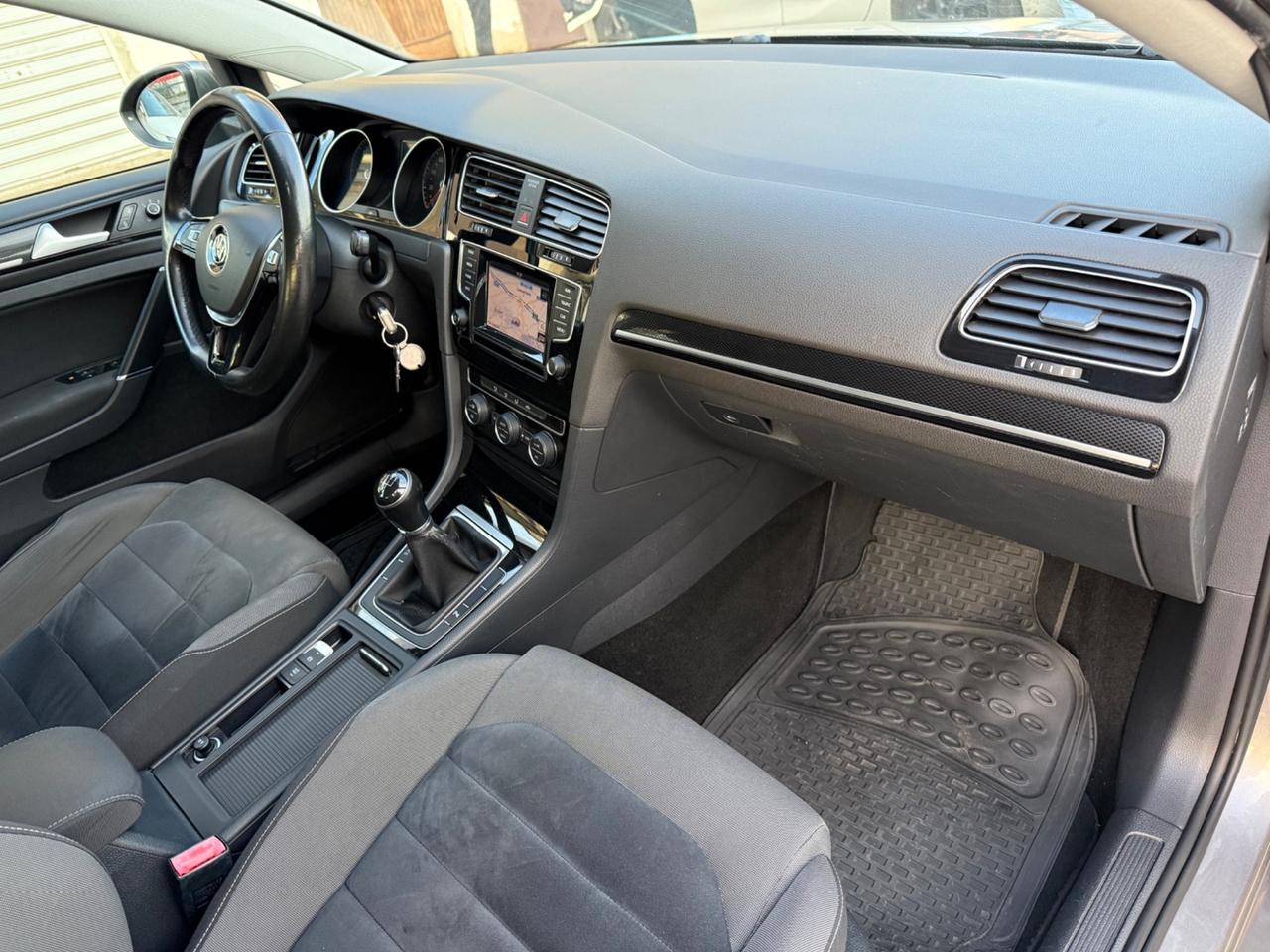 Volkswagen Golf 1.6 TDI 5p. Highline BlueMotion Technology