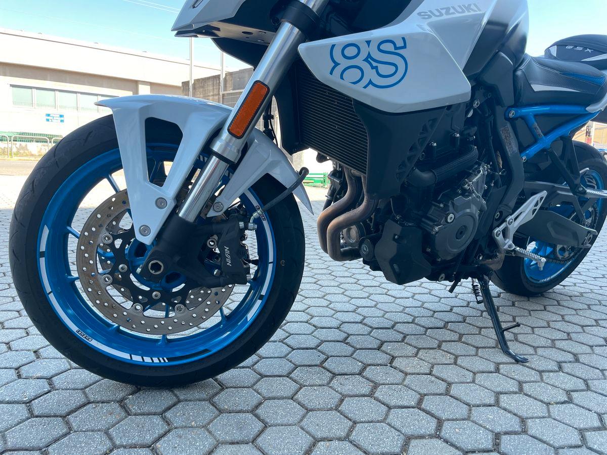 SUZUKI GSX - GSX-8S Abs E5