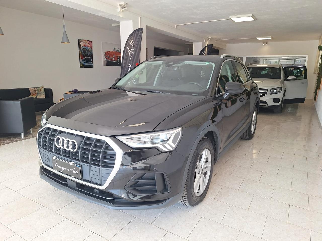 Audi Q3 35 TDI S tronic Business
