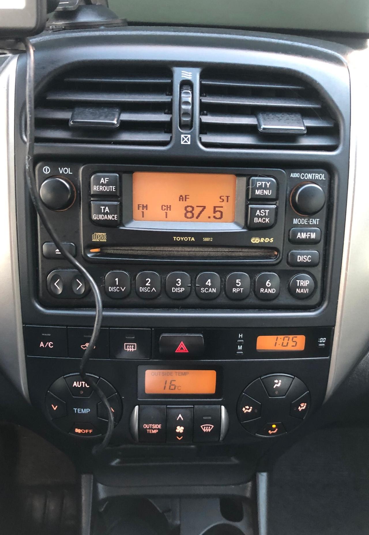 Toyota RAV 4 RAV4 2.0 16V cat 5 porte Sol