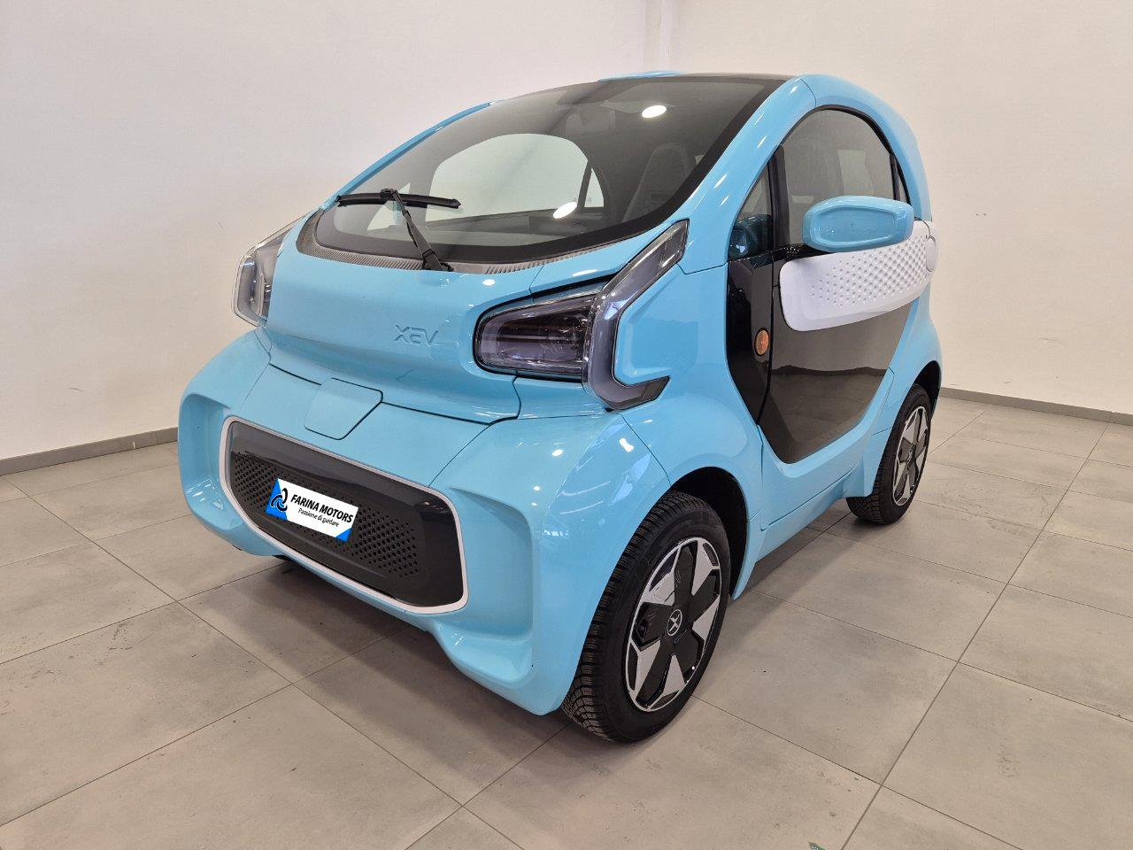 Xev Yoyo 32kWh Electric Blue