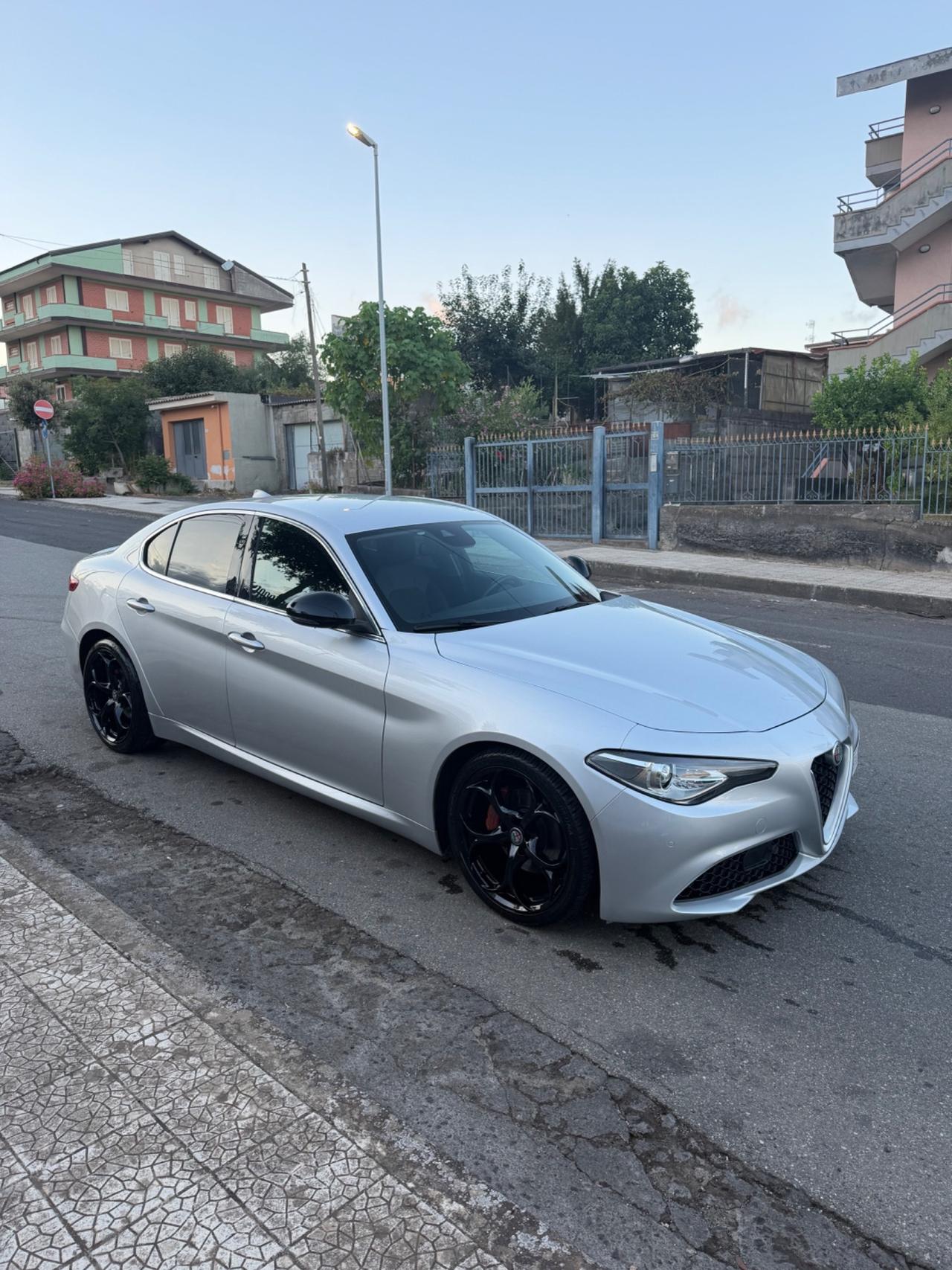 Alfa Romeo Giulia 2.2 Turbodiesel 180 CV AT8 Super