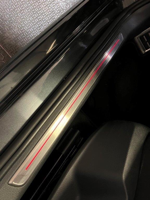 Volkswagen Golf GTI Performance 2.0 TSI DSG 5p