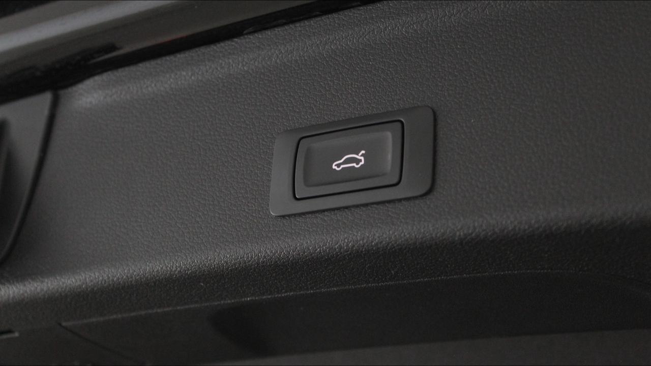 Audi Audi A4 Avant Business 30 TDI 100(136) kW(CV) S tronic