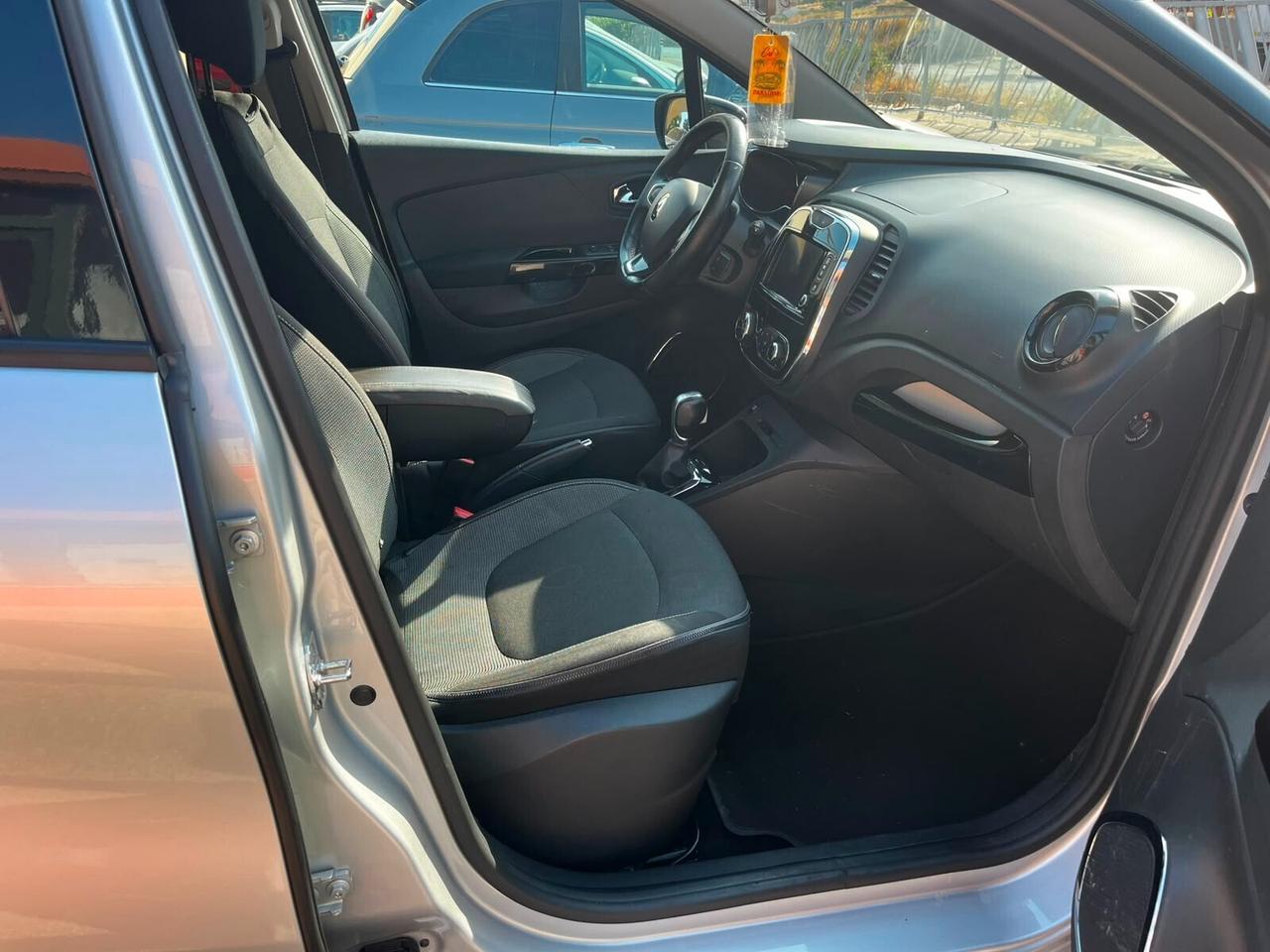 Renault Captur dCi 8V 90 CV EDC Start&Stop Energy Intens