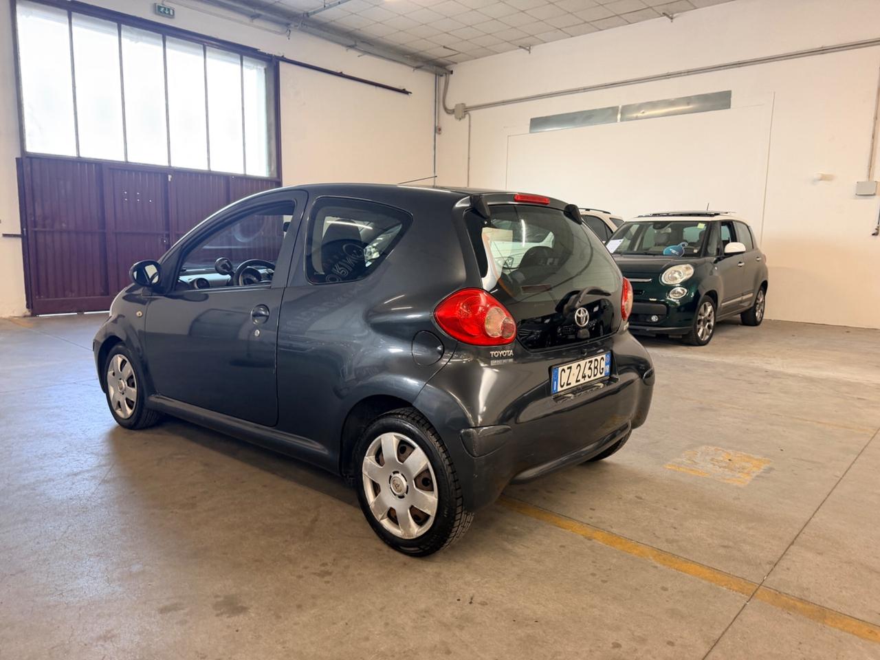 Toyota Aygo 1.0 12V VVT-i 3 porte Sol