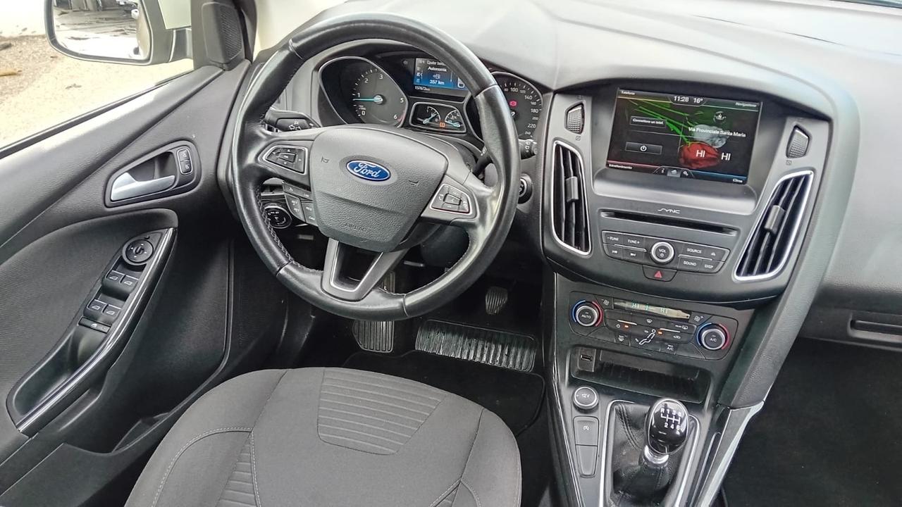 Ford focus 5P-1.5 tdci-titanium-full-2016